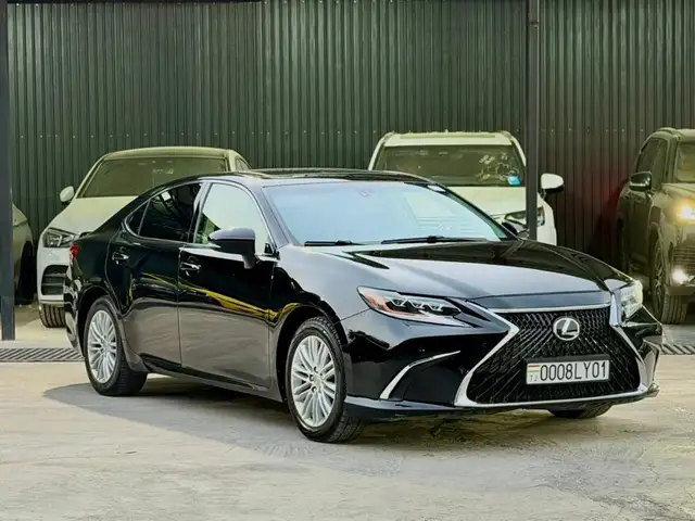 Lexus ES series
