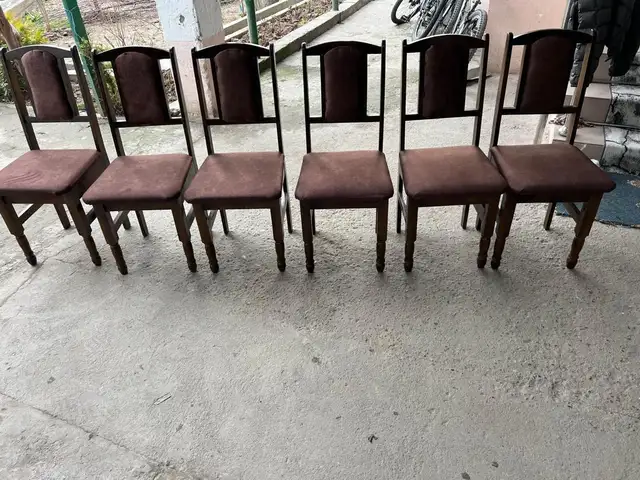 Стулья, Душанбе