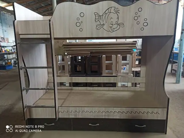 Двухъярусная кровать, Душанбе
