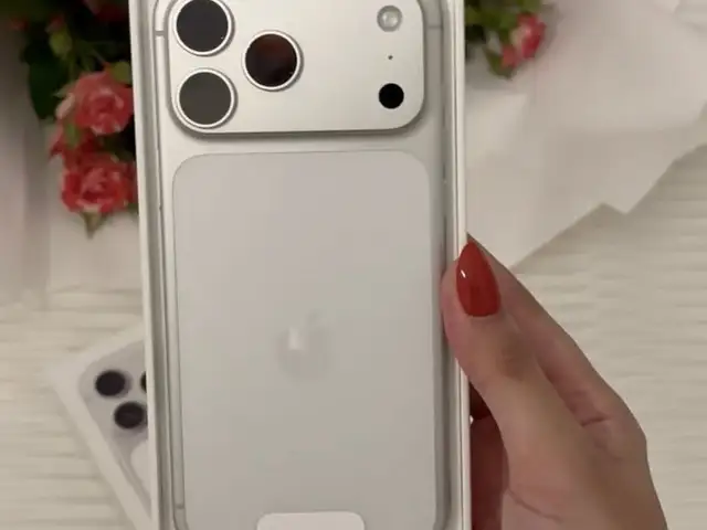 Apple iPhone Xr, 128 gb, Product Red, Хуҷанд
