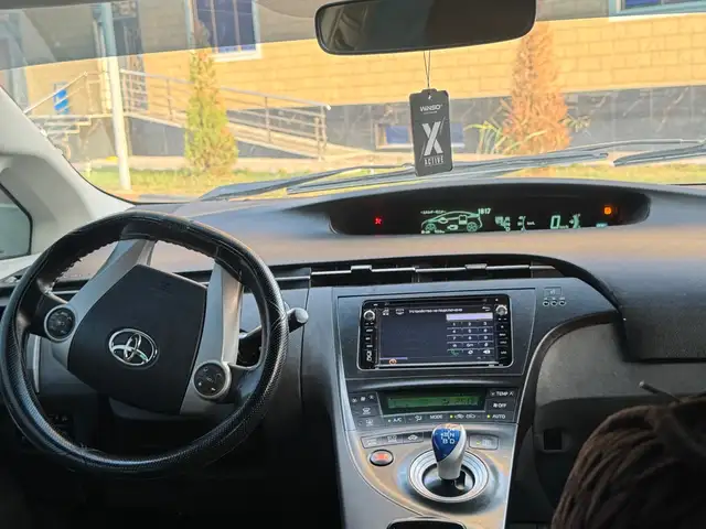 Toyota Prius, 2010, Душанбе - 9