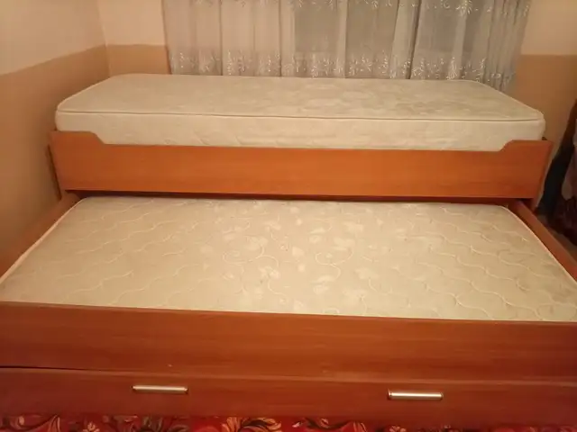 Кровать, Турсунзаде