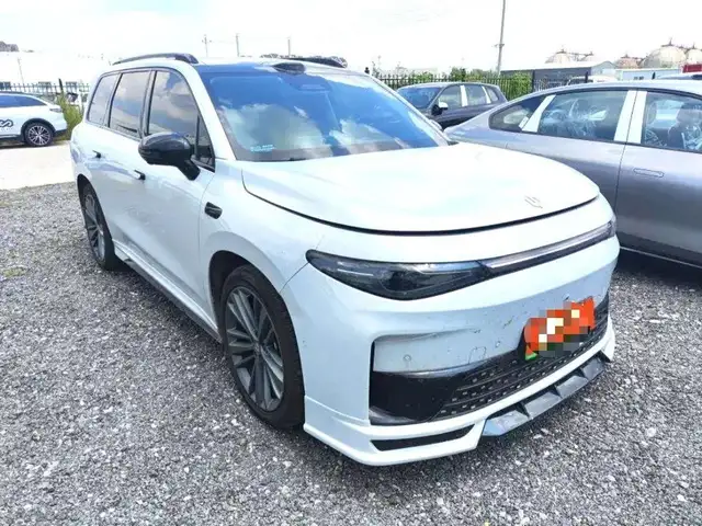 Leapmotor C16