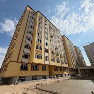 3-комн. квартира, 1 этаж, 85 м², 18, Худжанд