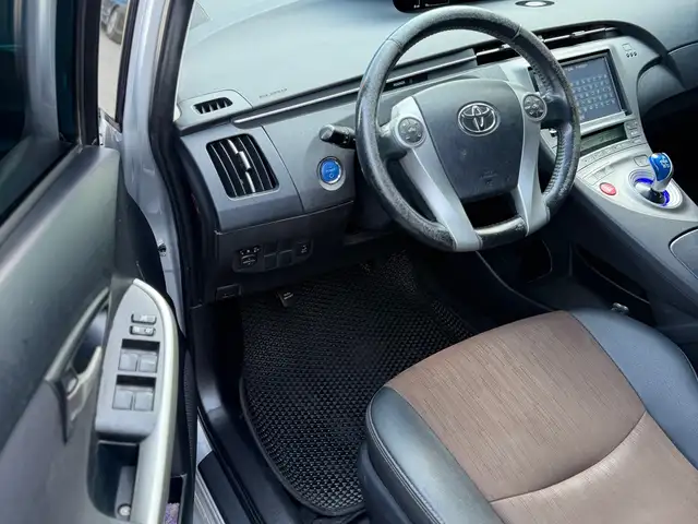 Toyota Prius, 2015, Душанбе - 6