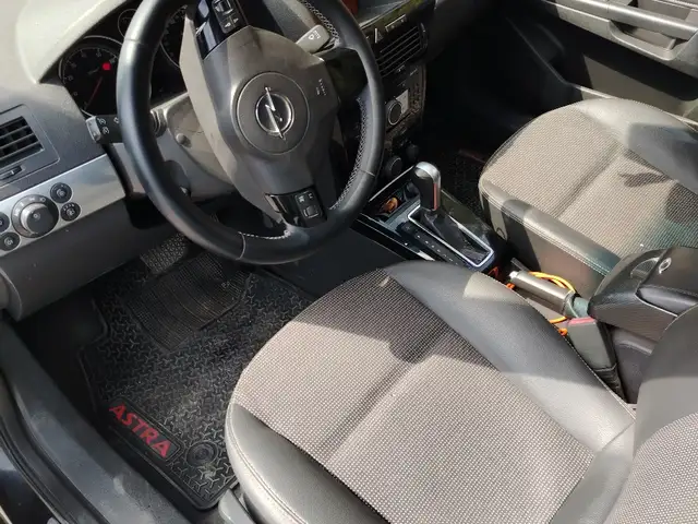 Opel Astra H