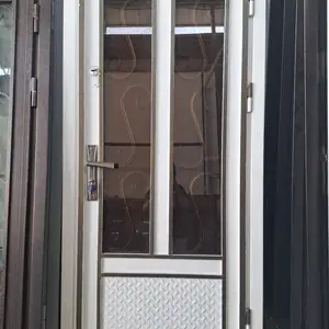 Стеклянная дверь, Душанбе
