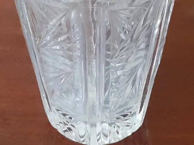 Ваза хрустальная, Душанбе