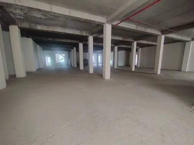 Помещение под магазин / салон, 500м², 82мкр, Душанбе