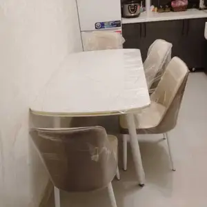 Стол с 4 стульями, Душанбе