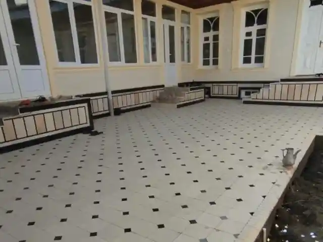Укладка тротуарной плитки, Худжанд