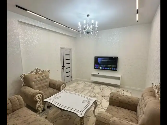 3-комн. квартира, 3 этаж, 100м², универмаг , Худжанд