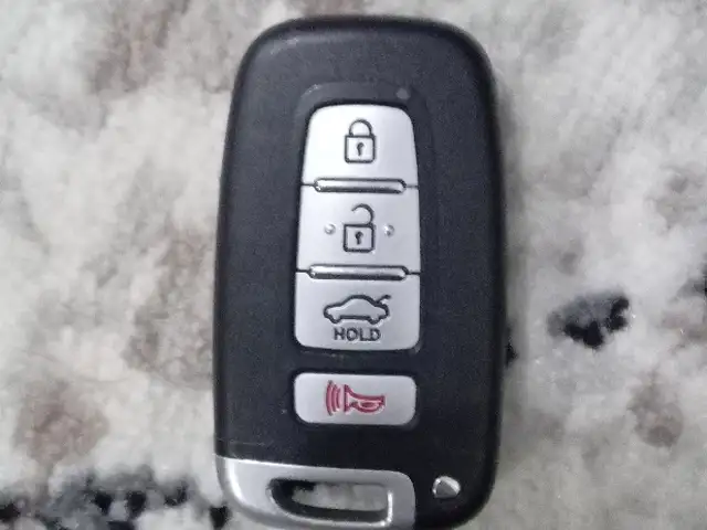 Ключи от kia k5, Худжанд