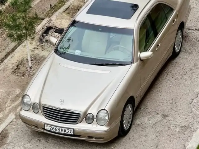 Mercedes-Benz E class