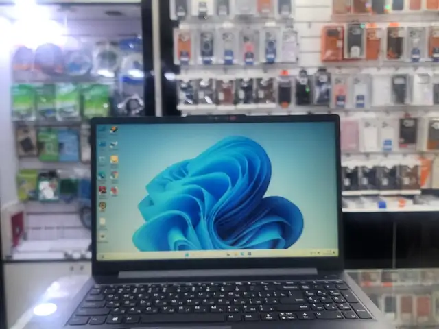 Ноутбук Lenovo, Худжанд