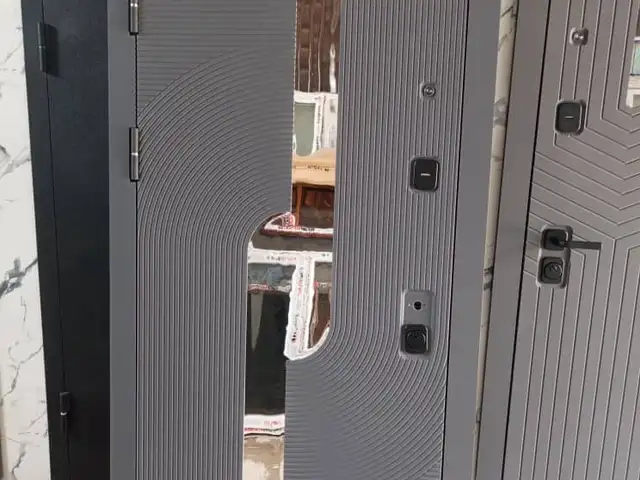 Дверь, Душанбе