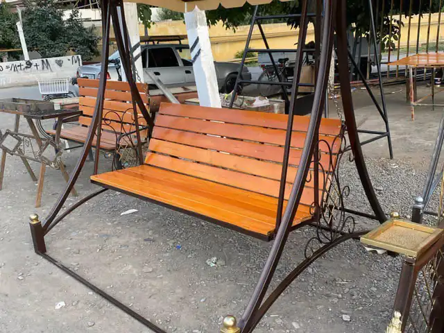 Качели на заказ, Бобоҷон Ғафуров