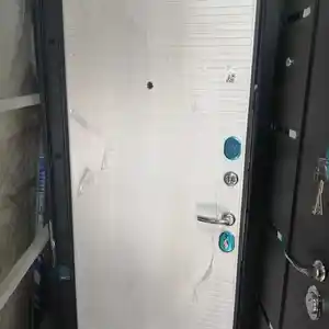 Дверь, Душанбе