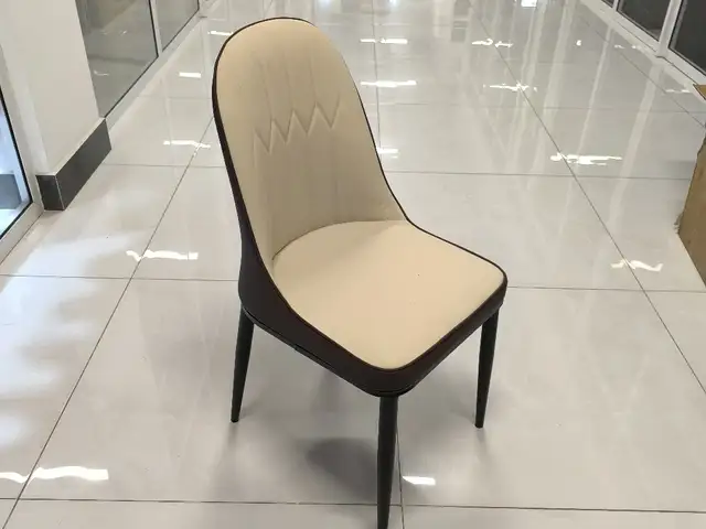 Стулья, Душанбе