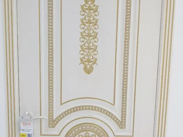 Дверь, Душанбе