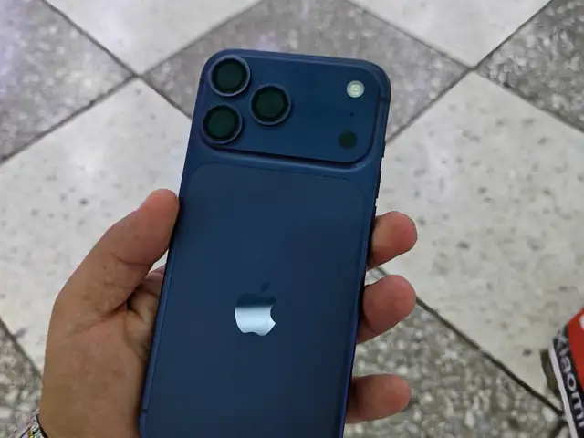 Apple iPhone 17 Pro Max, 256 gb, Deep Blue, Душанбе