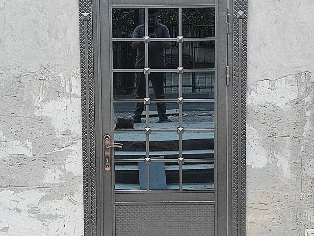 Бронь дверь, Хуҷанд