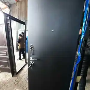 Дверь, Душанбе