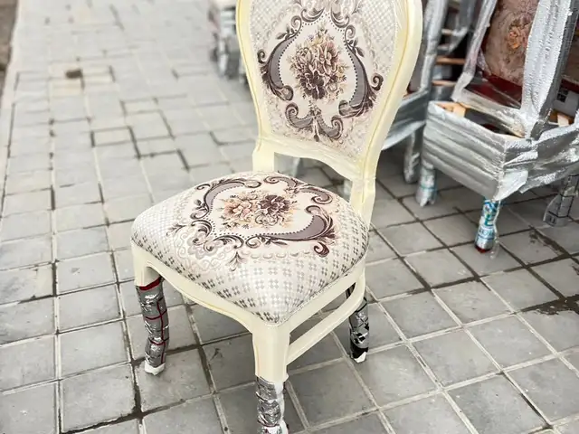 Стул, Душанбе