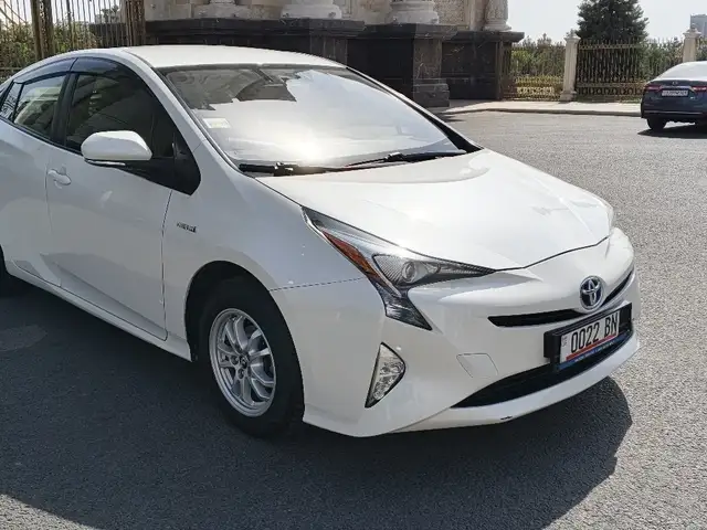Toyota Prius, 2017, Душанбе - 9