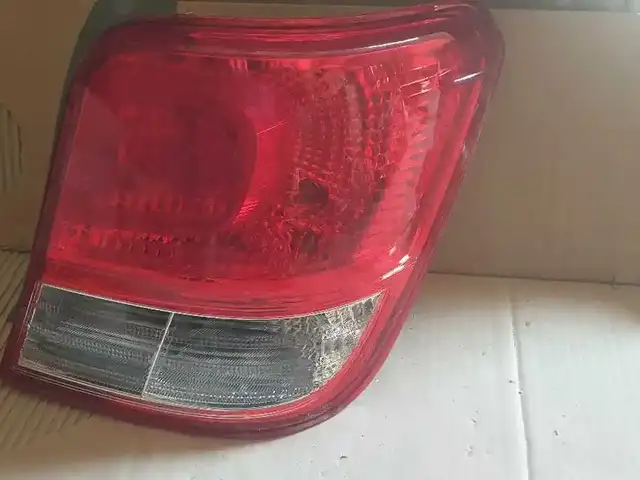Задние стоп фары от Toyota Axio 2014, Душанбе
