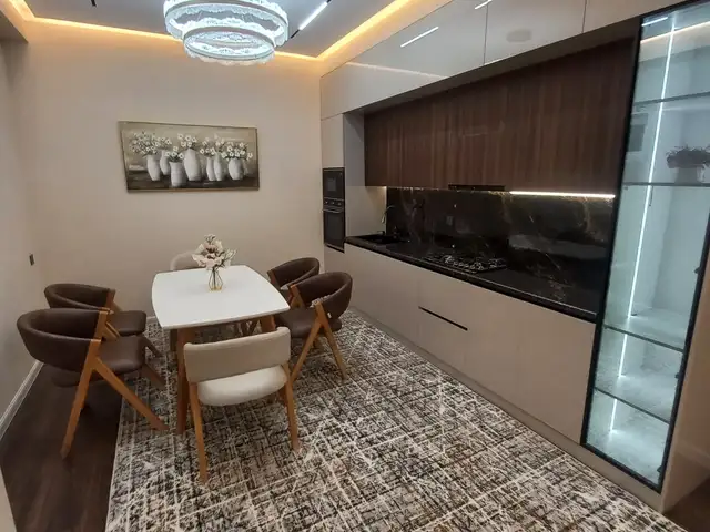 3-комн. квартира, 4 этаж, 98 м², 14мкр Дадо, Хуҷанд