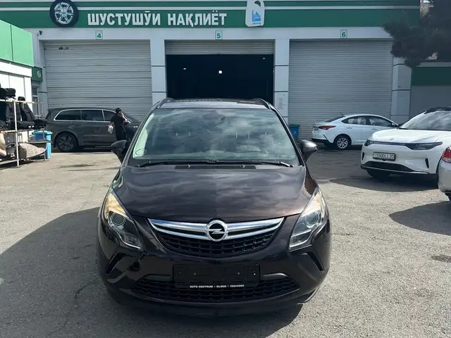Opel Zafira