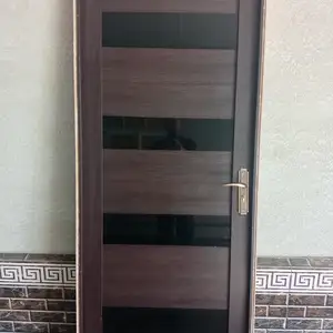 Двери, Худжанд