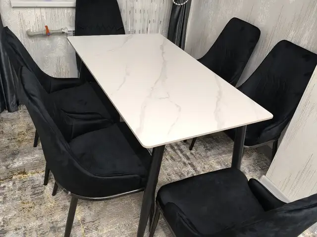 Столы, стулья, Душанбе