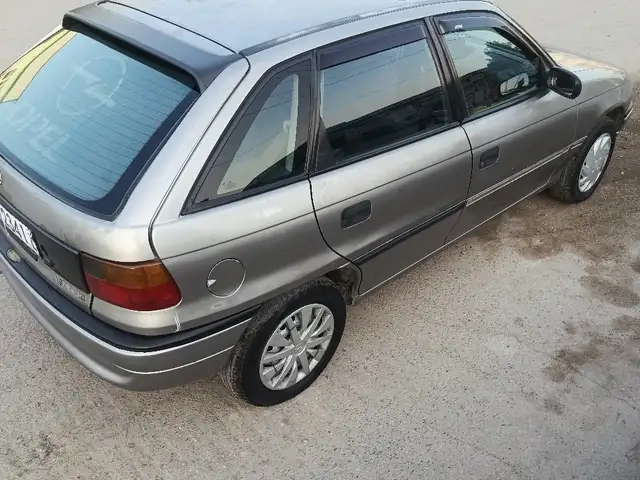 Opel Astra F