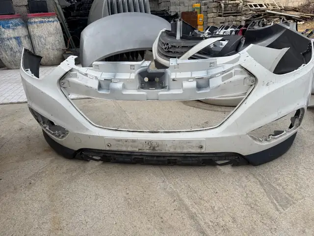 Передний бампер на Hyundai Tucson, Худжанд