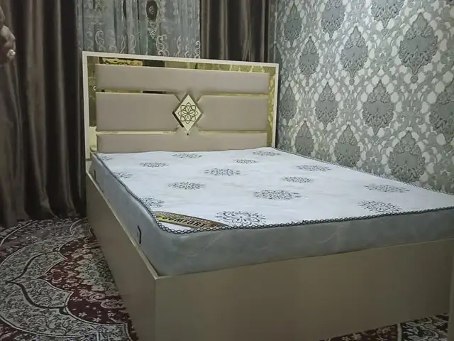 Двухспални крават, Душанбе