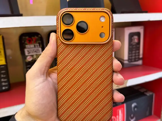 Apple iPhone 17 Pro, 256 gb, Cosmic Orange, Душанбе