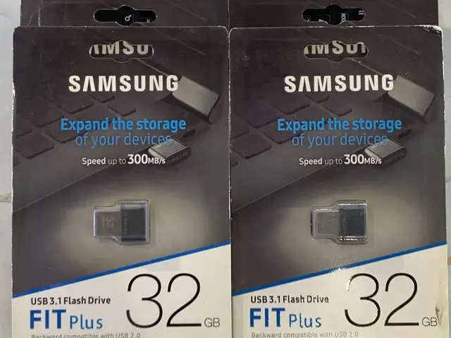 Флешка 32GB, Худжанд