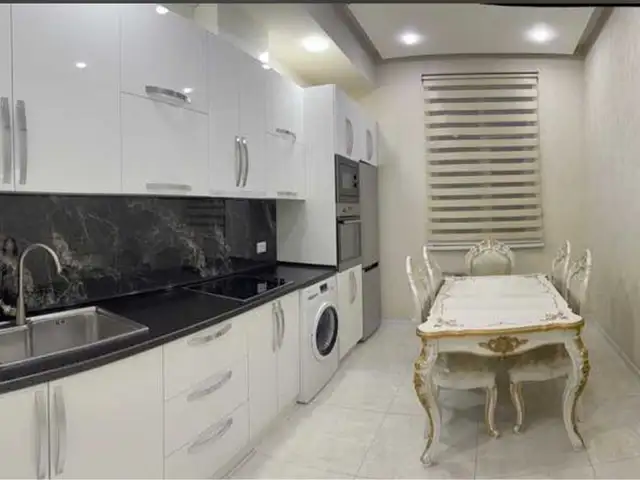 3-комн. квартира, 10 этаж, 90м², Султанбей, Душанбе