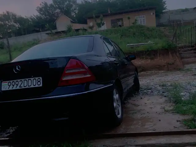 Mercedes-Benz C class