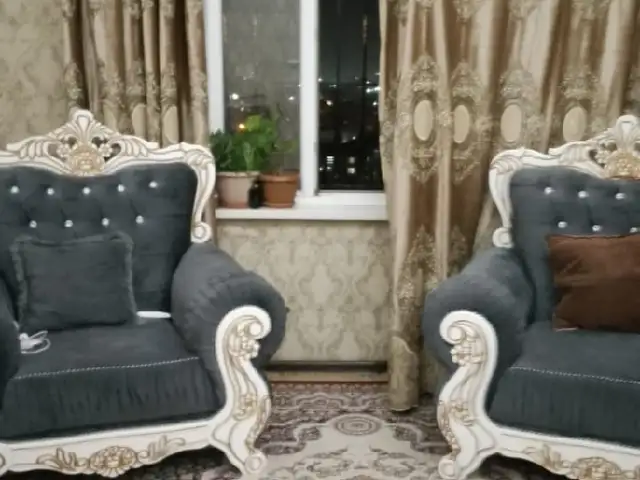 Королевский диван с креслами, Душанбе