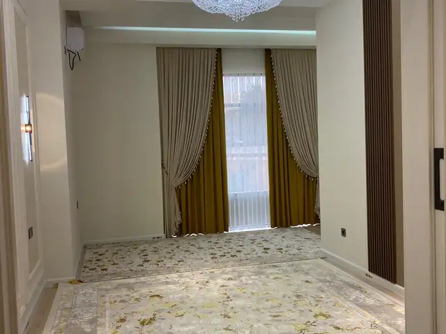 3-комн. квартира, 2 этаж, 101 м², Исмоили Сомони, Душанбе