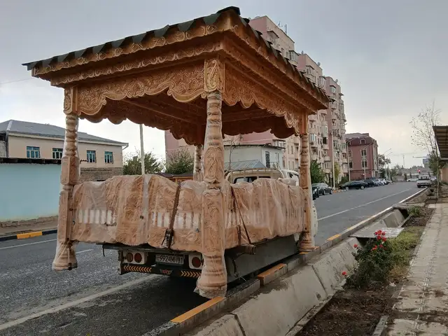 Тапчан, Душанбе