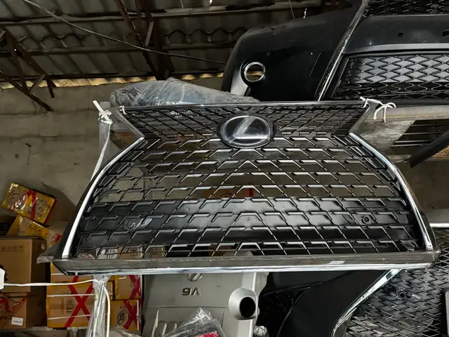 Решетка радиатора на Lexus, Душанбе