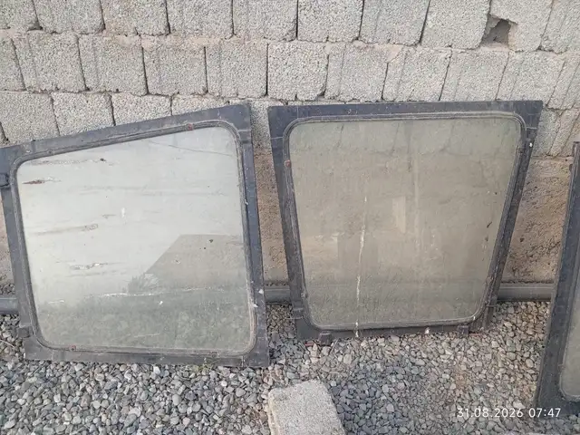 Комплект стекол, Турсунзаде