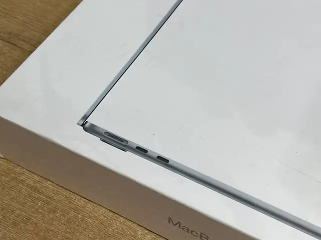 Ноутбук Apple MacBook Air M2/8/256GB, Хуҷанд