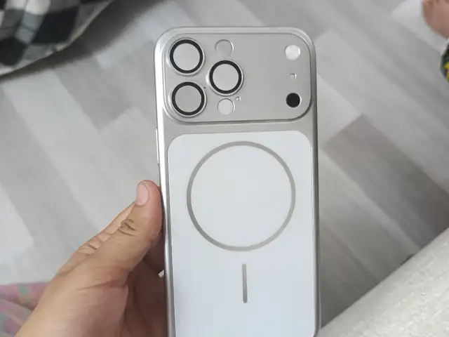 Чехол на Apple iPhone 16 Pro Max, Хуҷанд