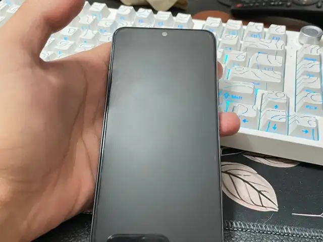 Samsung Galaxy S22, Худжанд