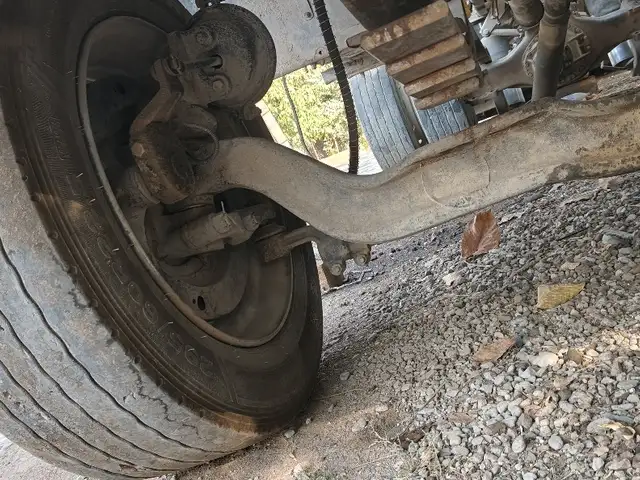 Передний мост на Дулан, Шахринав